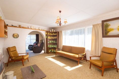 Photo of property in 6 Memorial Park Avenue, Haumoana, 4102