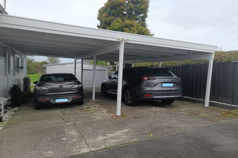 Photo of property in 105 Archibald Road, Kelston, Auckland, 0602