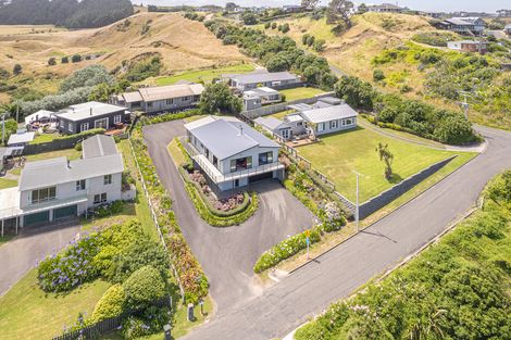 Photo of property in 21 Sunset Parade, Kai Iwi, Whanganui, 4574