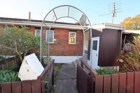 Photo of property in 6 Hiseman Lane, Henderson, Auckland, 0612