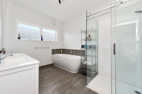 Photo of property in 11 Hillary Street, Chedworth, Hamilton, 3210