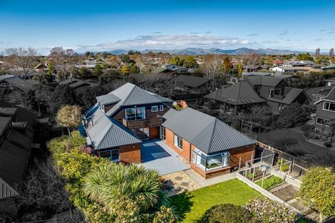 Photo of property in 12 Patricia Place, Harewood, Christchurch, 8051