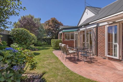 Photo of property in 2/6 Penhelig Place, Burnside, Christchurch, 8053