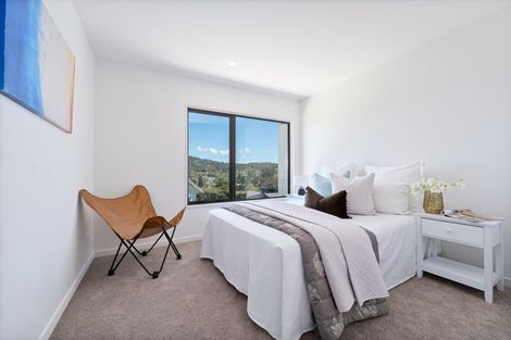 Photo of property in 21b Barron Drive, Green Bay, Auckland, 0604