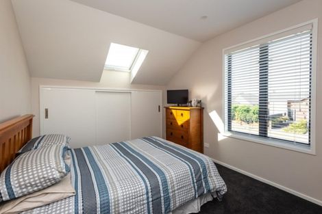 Photo of property in 41 Waterstock Way, Parklands, Christchurch, 8083