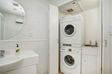 Photo of property in York Apartments Or Wright Apart, 9c College Street, Te Aro, Wellington, 6011