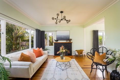 Photo of property in 65 Paynters Avenue, Strandon, New Plymouth, 4312