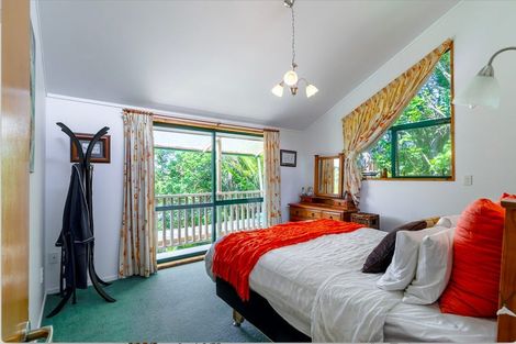 Photo of property in 86 Wood Bay Road, Titirangi, Auckland, 0604