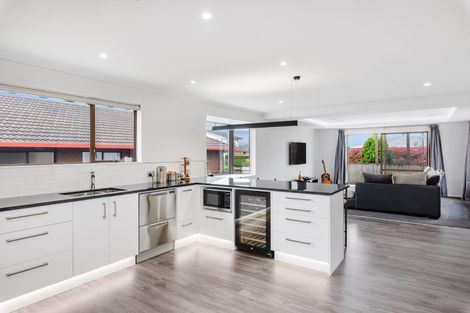 Photo of property in 10 Martin Harvey Street, Levin, 5510