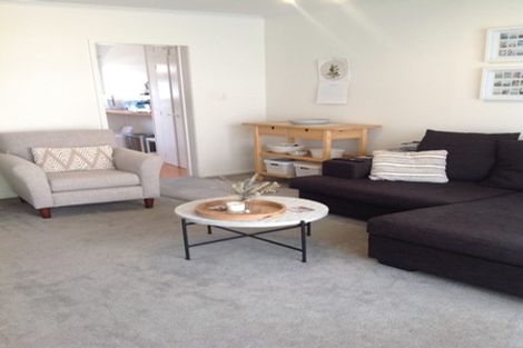 Photo of property in 2/221 Hurstmere Road, Takapuna, Auckland, 0622