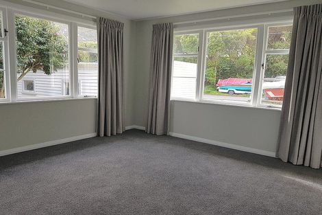 Photo of property in 98 Melbourne Road, Island Bay, Wellington, 6023