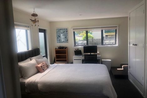 Photo of property in 12 Glendawn Place, Bayview, Auckland, 0629