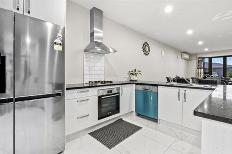 Photo of property in 12b Hollowout Street, Takanini, 2112