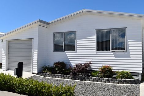 Photo of property in 11 Kamahi Crescent, Papamoa Beach, Papamoa, 3118