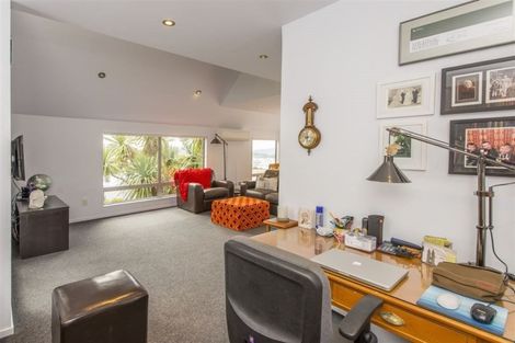 Photo of property in 45 Farnham Street, Mornington, Wellington, 6021