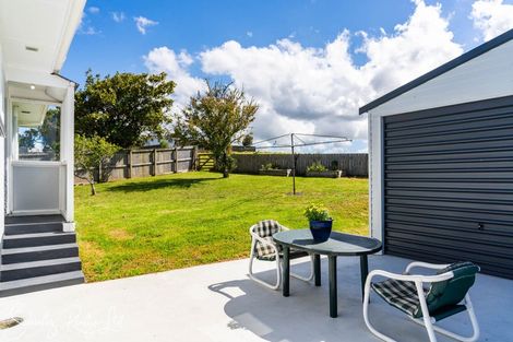 Photo of property in 20 Bickerstaffe Road, Maungaturoto, 0520