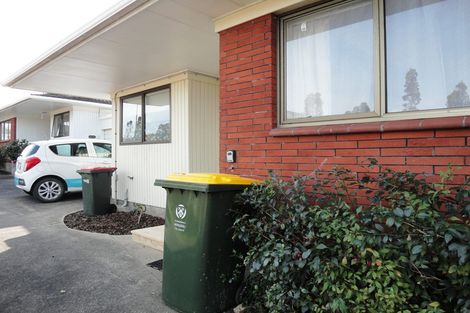 Photo of property in 2/76 Wellington Street, Howick, Auckland, 2014