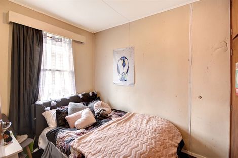 Photo of property in 16 Titan Street, North Dunedin, Dunedin, 9016