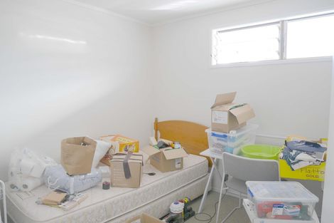 Photo of property in 2/28 Priestley Drive, Bucklands Beach, Auckland, 2014