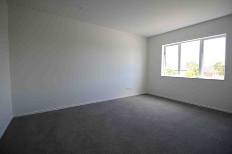 Photo of property in 9b Waddell Avenue, Point England, Auckland, 1072