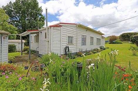 Photo of property in Dwg & Ex Dairy Factory, 25 Old Normanby Road, Okaiawa, Hawera, 4678