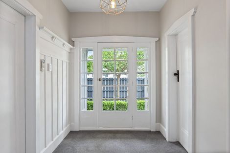 Photo of property in 1/142 Petrie Street, Richmond, Christchurch, 8013