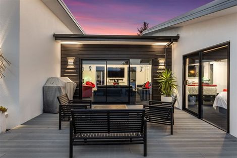 Photo of property in 3 Freeville Place, New Brighton, Christchurch, 8083