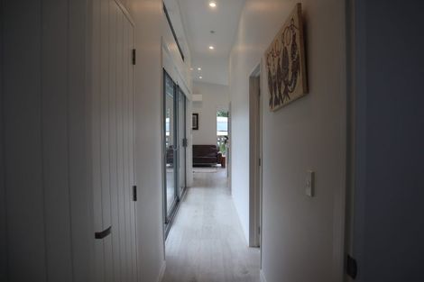 Photo of property in 73 Warman Road, Okura, Auckland, 0792