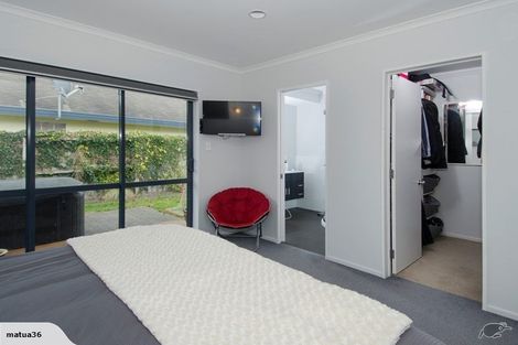 Photo of property in 31 Corinth Grove, Papamoa Beach, Papamoa, 3118