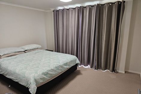 Photo of property in 9 Vincent Lane, Hobsonville, Auckland, 0616