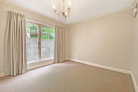 Photo of property in 49 Pembroke Road, Northland, Wellington, 6012