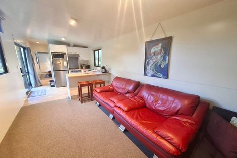 Photo of property in 9a Beaumont Crescent, Frankleigh Park, New Plymouth, 4310