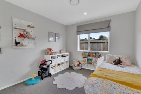 Photo of property in 70 Feist Street, Carterton, 5713