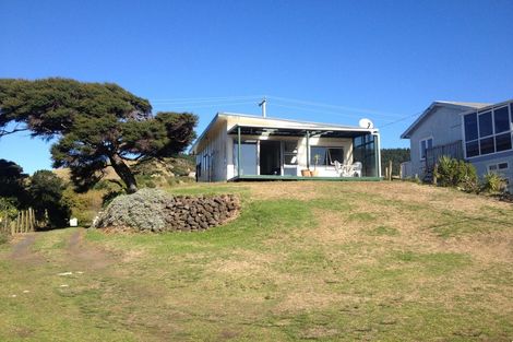 Photo of property in 122 Maunsell Road, Port Waikato, Tuakau, 2695