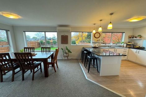 Photo of property in 5 Humphries Place, Awapuni, Palmerston North, 4412