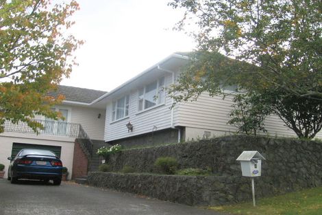 Photo of property in 9 Woodhouse Avenue, Karori, Wellington, 6012