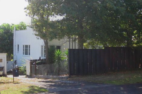Photo of property in 4 Copley Street, New Lynn, Auckland, 0600