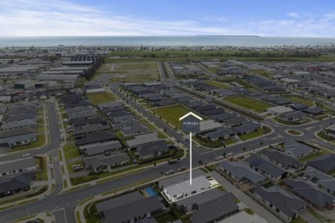 Photo of property in 16b Komata Crescent, Papamoa Beach, Papamoa, 3118