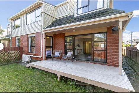 Photo of property in 2/29a Parkvale Road, Karori, Wellington, 6012