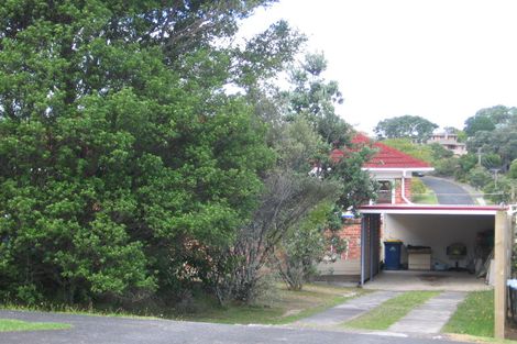 Photo of property in 1/1 Jellicoe Road, Murrays Bay, Auckland, 0630