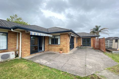 Photo of property in 23 Dairyland Drive, East Tamaki Heights, Auckland, 2016