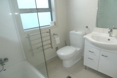 Photo of property in 52d Mandalay Terrace, Khandallah, Wellington, 6035