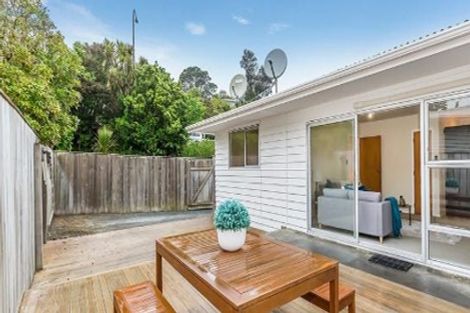 Photo of property in 169a Newlands Road, Newlands, Wellington, 6037