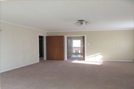 Photo of property in 40 Karaka Crescent, Levin, 5510