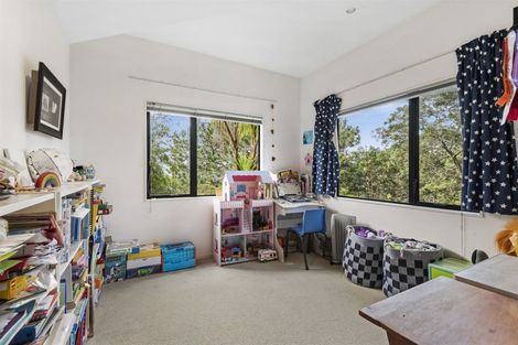 Photo of property in 9 Dalmeny Close, Murrays Bay, Auckland, 0630