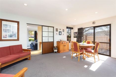 Photo of property in 6 Sunbeam Place, Halswell, Christchurch, 8025