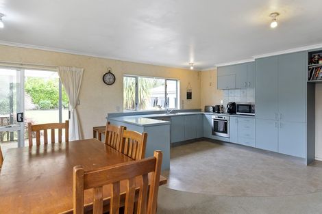 Photo of property in 59 Elizabeth Street, Waikanae, 5036