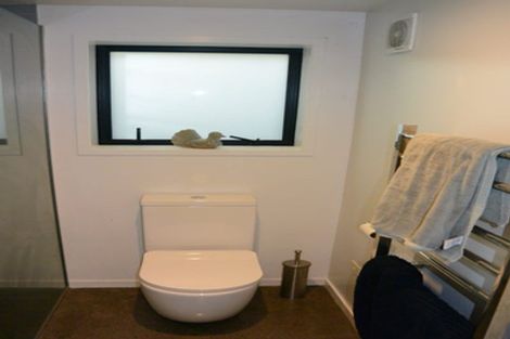 Photo of property in 325a Muritai Road, Eastbourne, Lower Hutt, 5013