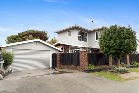 Photo of property in 29 Marine Parade, North New Brighton, Christchurch, 8083