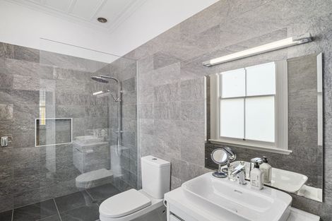 Photo of property in 154 Hinemoa Street, Birkenhead, Auckland, 0626